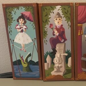 Haunted Mansion Stretching Portait Canvas